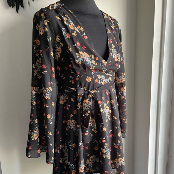 Free People Floral Print Black Lovely Day Dress - Picture 2 of 7